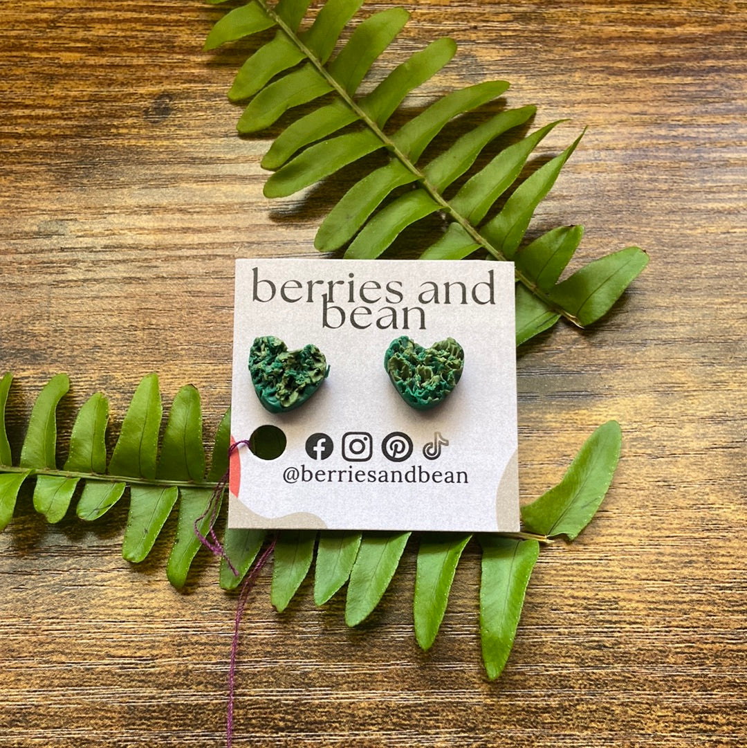 BUD/MOSS Clay Heart Studs