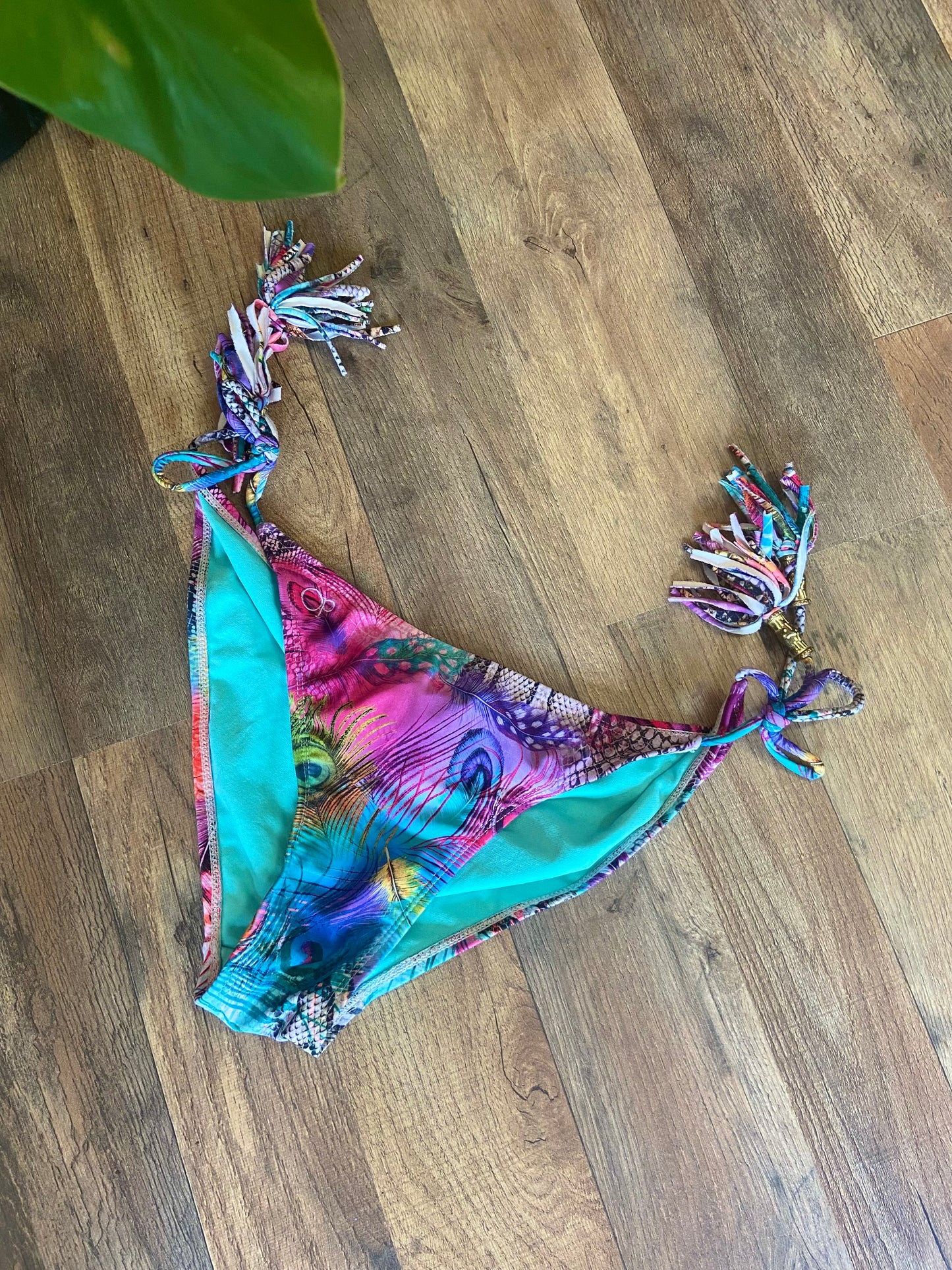 OCEAN PACIFIC PEACOCK BIKINI BOTTOMS (SIZE LARGE)