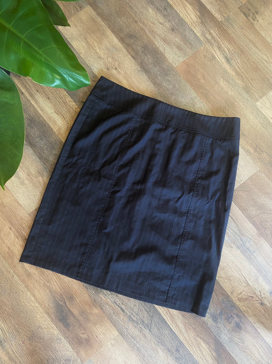 BLACK STRIPED SKIRT (SIZE 14)