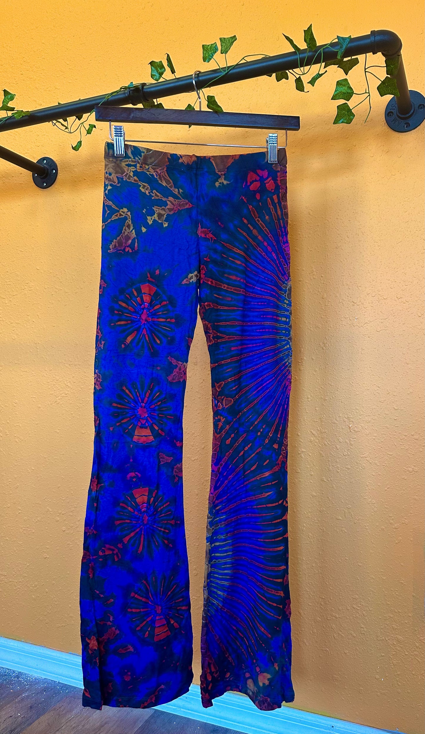 TIE DYE YOGA PANTS