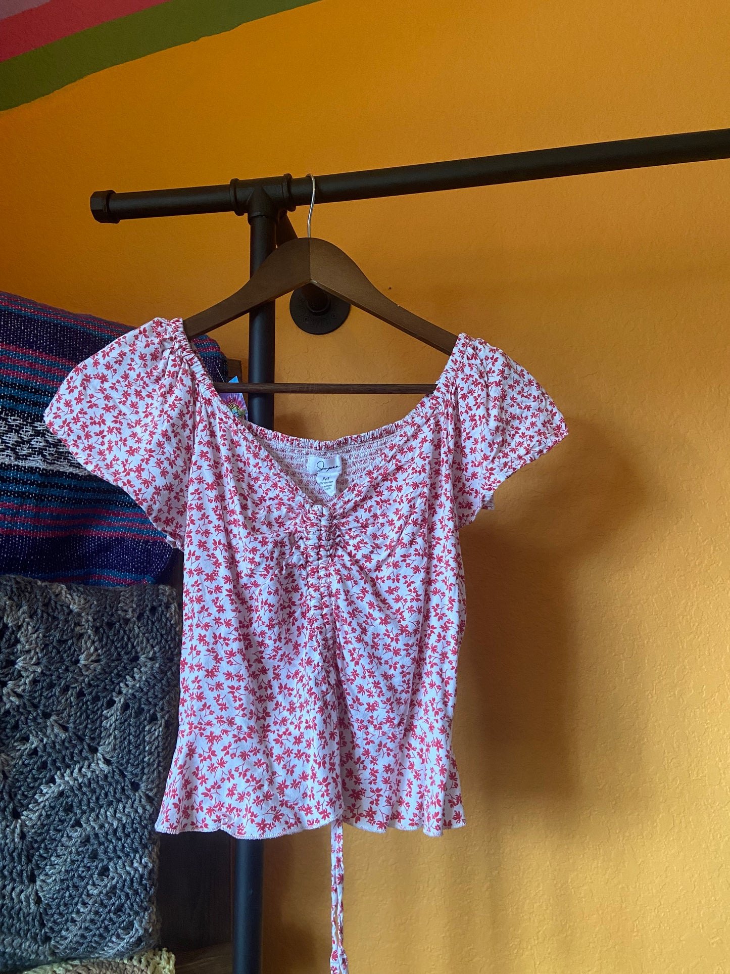 Pink Floral Scrunchie Top (SIZE M)