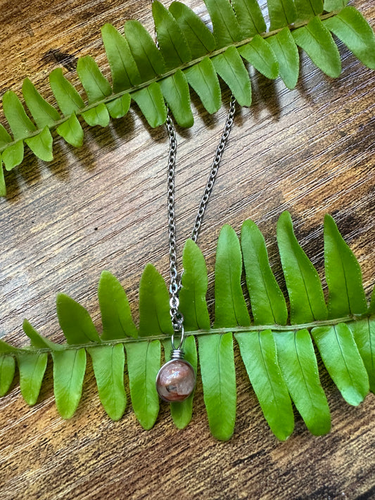 SIMPLE WRAP FIRE AGATE NECKLACE