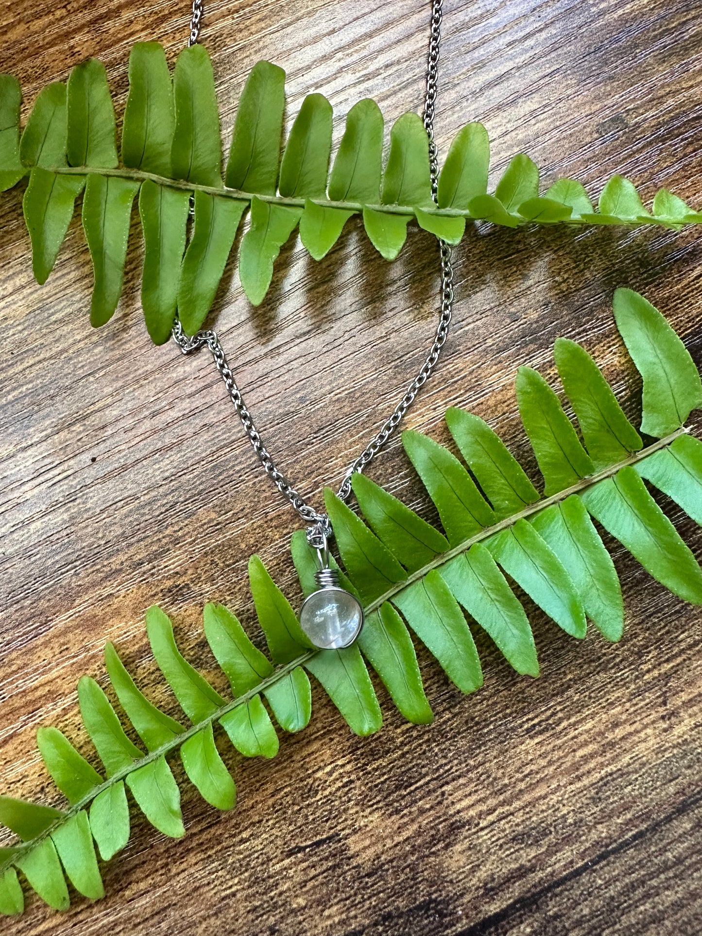 SIMPLE WRAP CLEAR QUARTZ NECKLACE